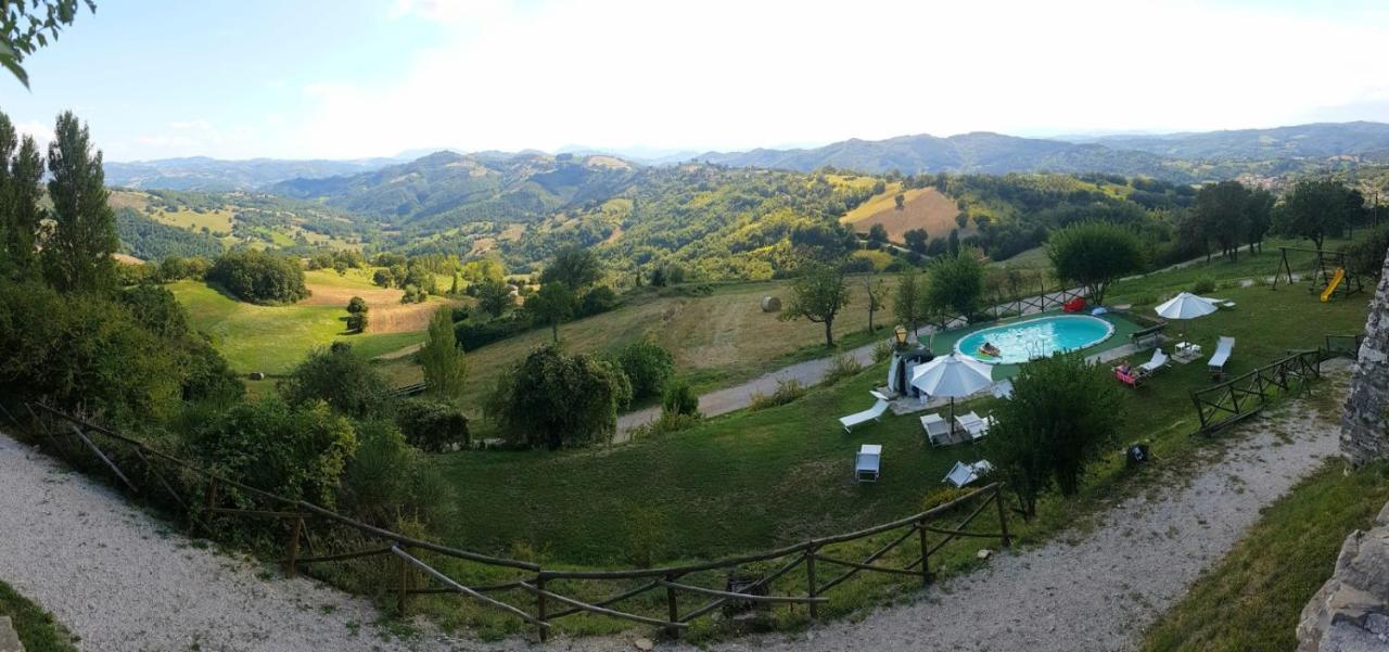 ピエトラルンガ Agriturismo Borgo San Benedettoヴィラ エクステリア 写真