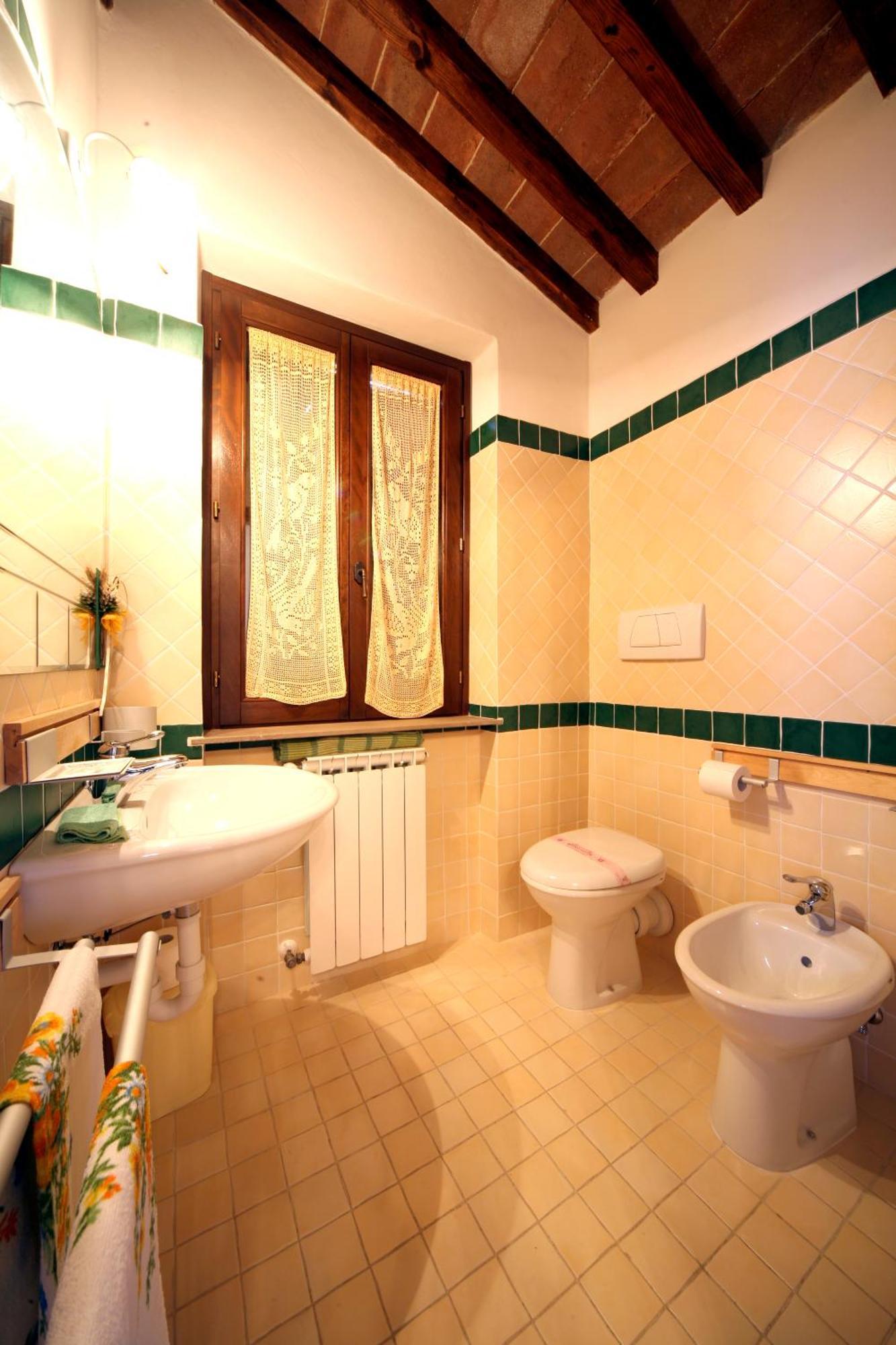ピエトラルンガ Agriturismo Borgo San Benedettoヴィラ 部屋 写真