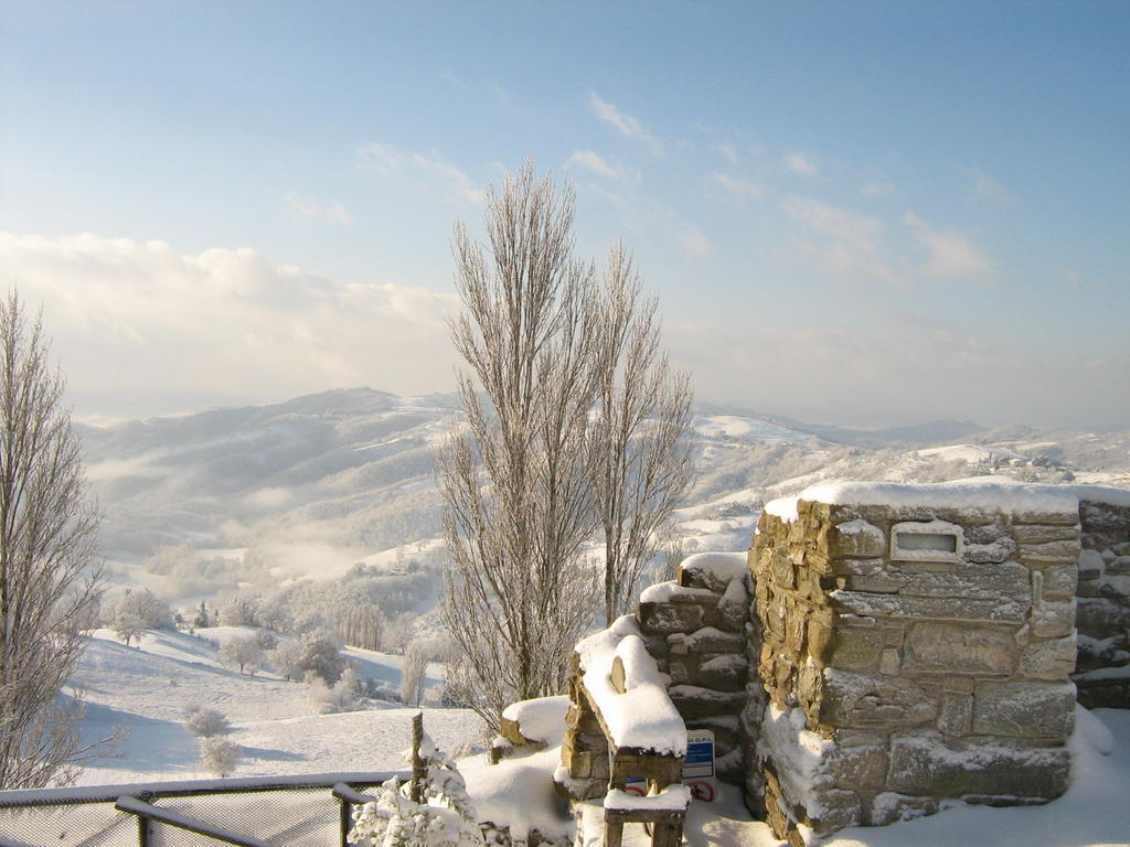 ピエトラルンガ Agriturismo Borgo San Benedettoヴィラ エクステリア 写真