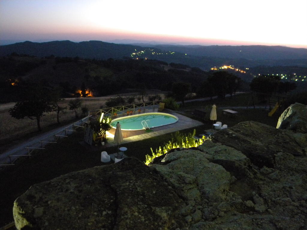 ピエトラルンガ Agriturismo Borgo San Benedettoヴィラ エクステリア 写真
