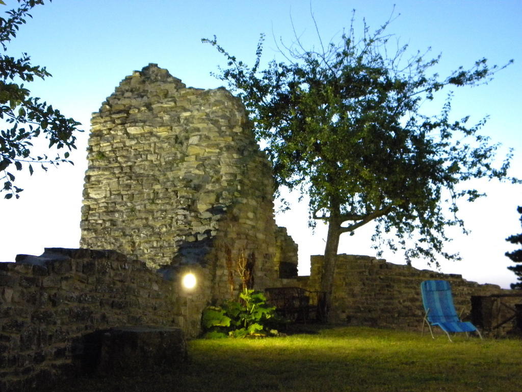 ピエトラルンガ Agriturismo Borgo San Benedettoヴィラ エクステリア 写真